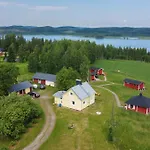 Itaerajan Helmi Vakantieboerderij *