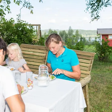 Itaerajan Helmi Farmház